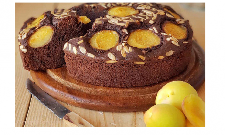 کیک شکلاتی زردآلو