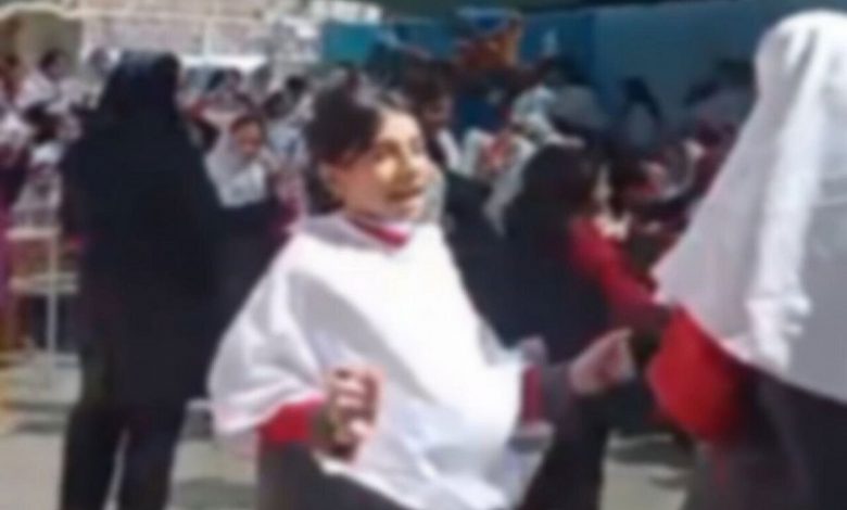 رقص دختران دانش آموز با آهنگ دافی