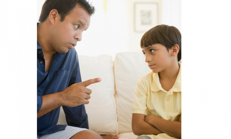 با بچه‌هایی که حرف گوش کن نیستند چه کار کنیم؟