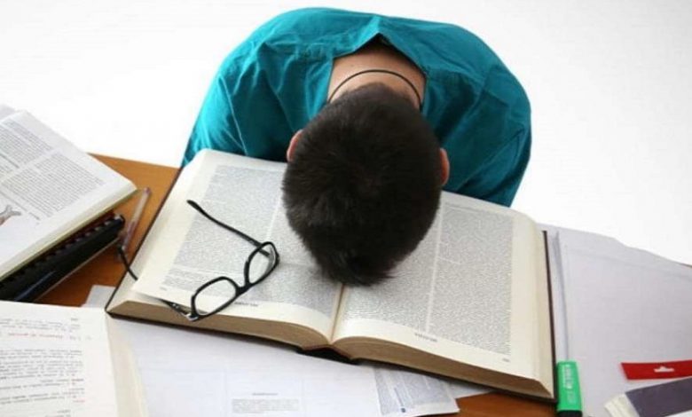 خواب آلودگی در زمان درس خواندن